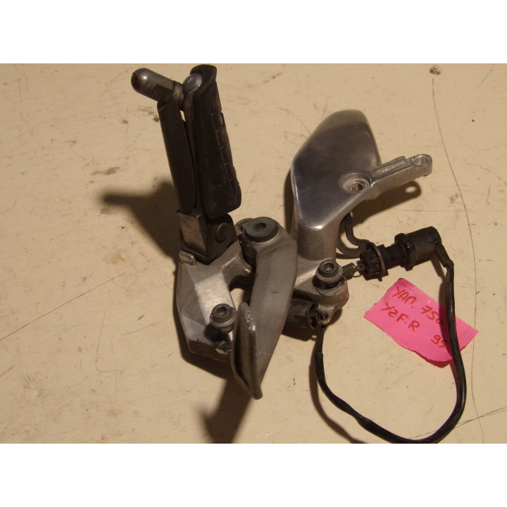 Platine droite frein Yamaha YZF-R 750 1995