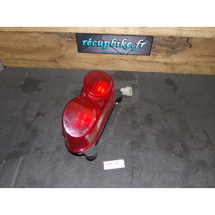 Feu arrière Kawasaki ZR-7 2000
