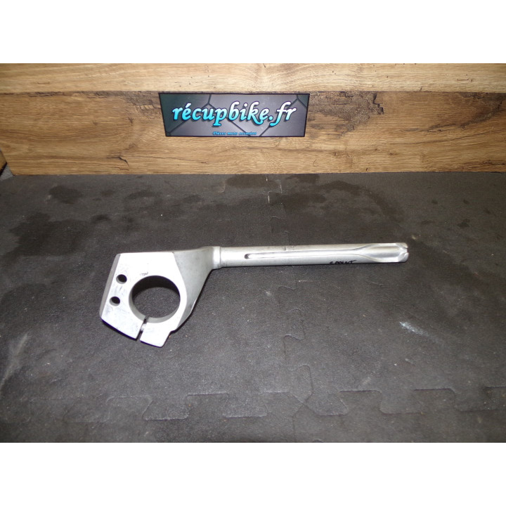 Demi guidon droit Triumph 1050 ST 2005