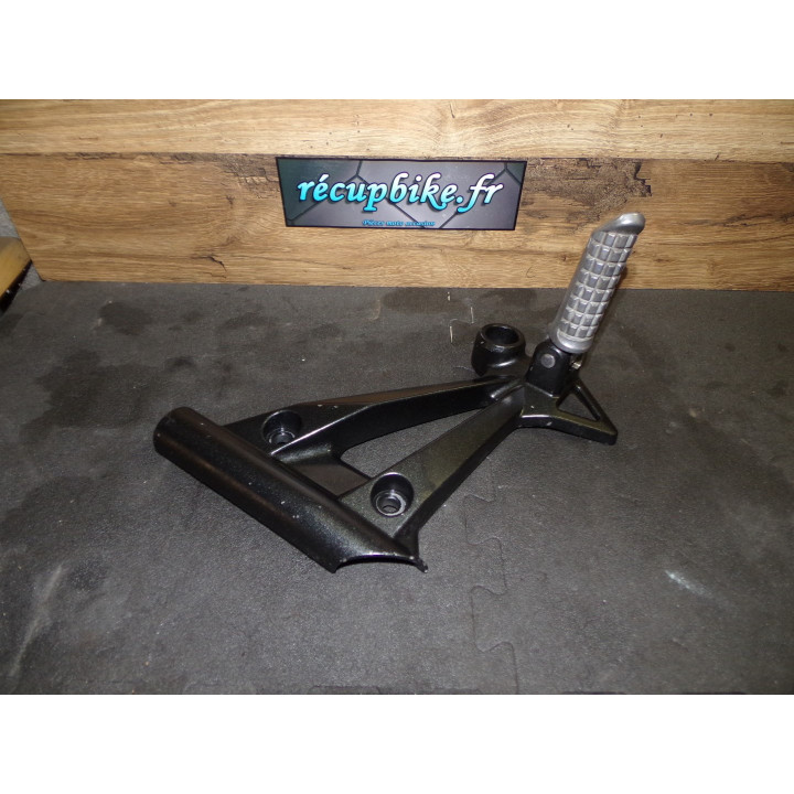 Repose pied passager droit Kawasaki Ninja 250 R 2008