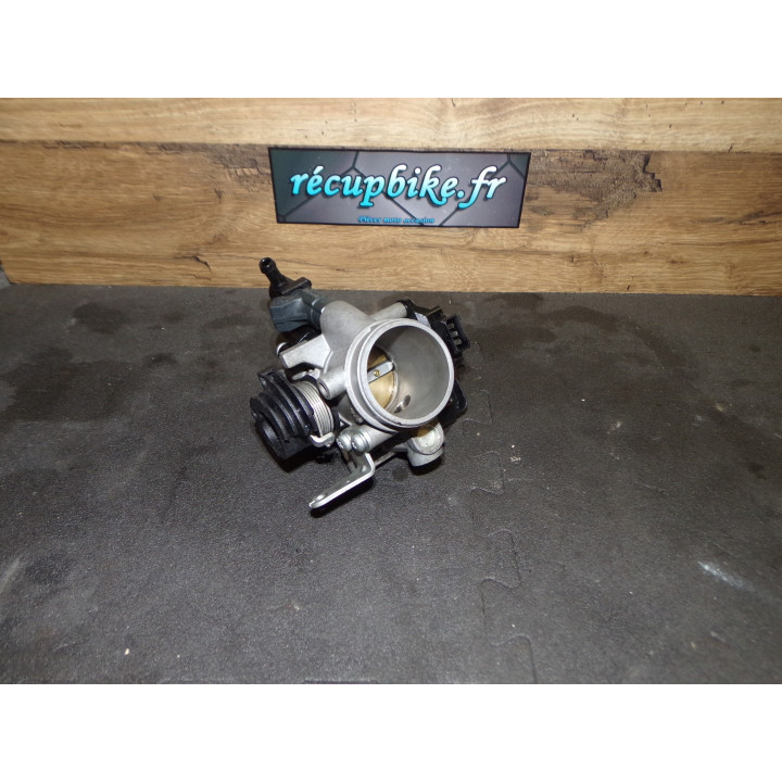 Boitier papillon  injecteur BMW F 650 GS 2000