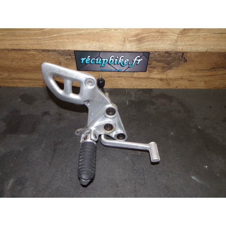 Platine frein droite Suzuki GSX-R Hayabusa 2000