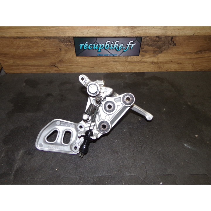 Platine frein droite Suzuki GSX-R Hayabusa 2000