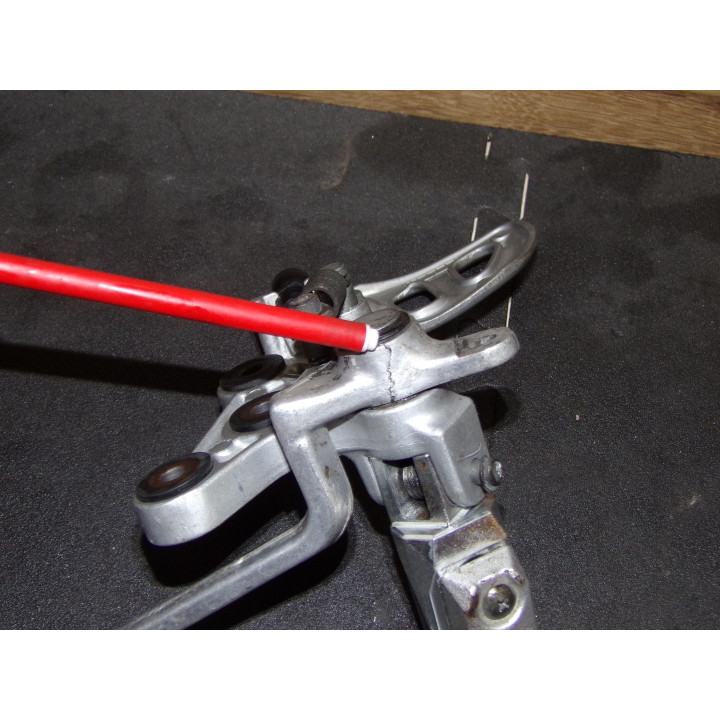 Platine frein droite Suzuki GSX-R Hayabusa 2000