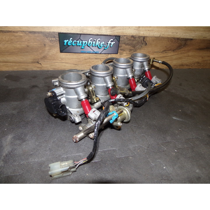 Boitier papillon injecteur occasion Suzuki 750 GSX-R 2001