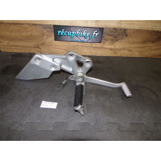 Platine droite frein Suzuki 1000 SV S 2004