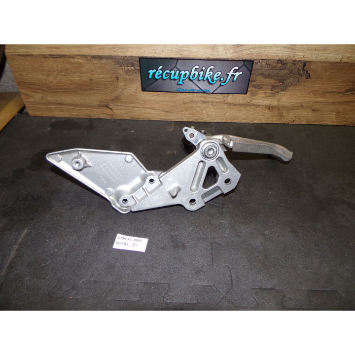 Platine droite frein Suzuki 1000 SV S 2004