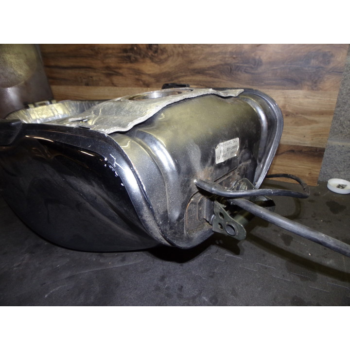 Réservoir Suzuki GSX-R Hayabusa 2000