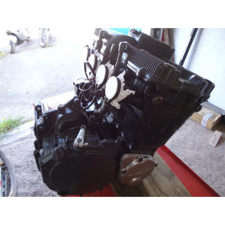 Moteur Suzuki 750 GSX-F R712
