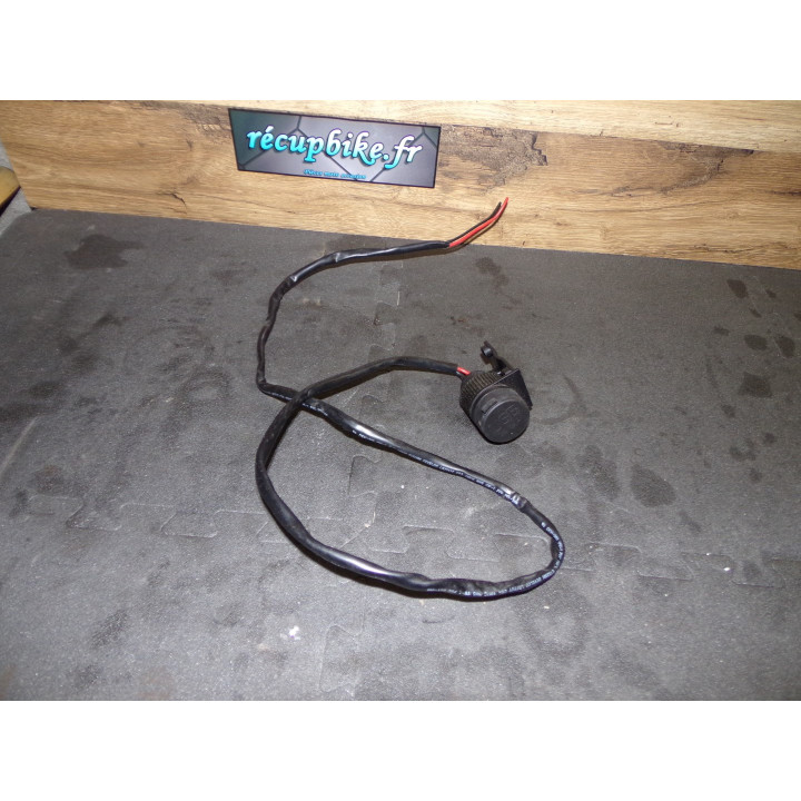 Prise USB moto power  Universel  En bon état