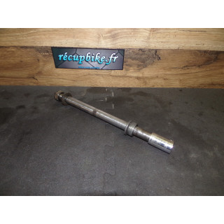 Axe de roue arrière Yamaha XS 850 1980