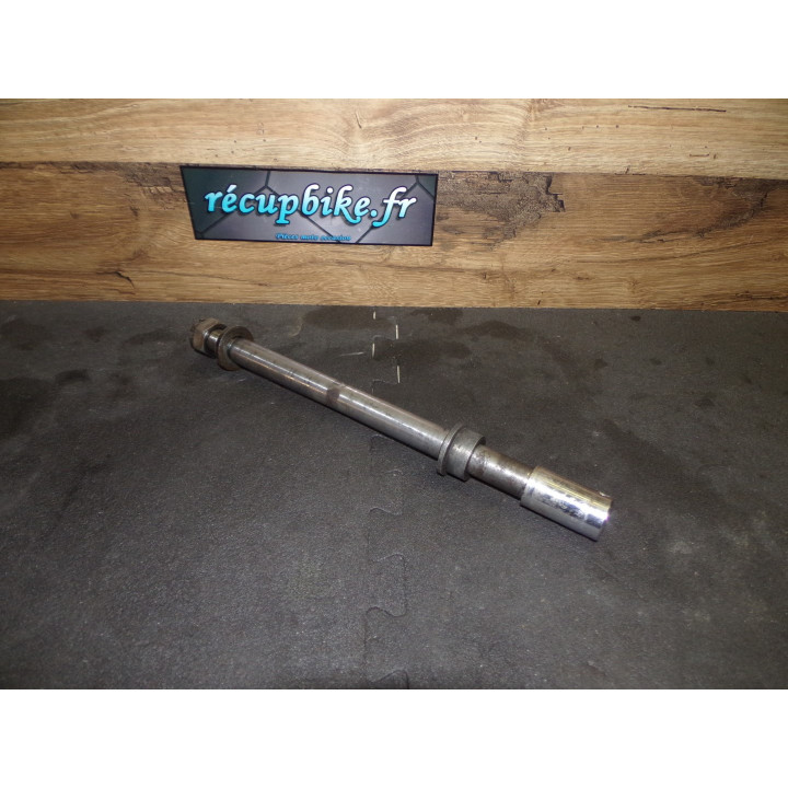 Axe de roue arrière Yamaha XS 850 1980