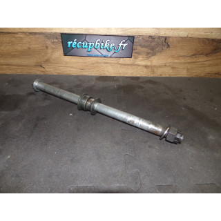 Axe de roue arrière Kawasaki 750 Z 2005