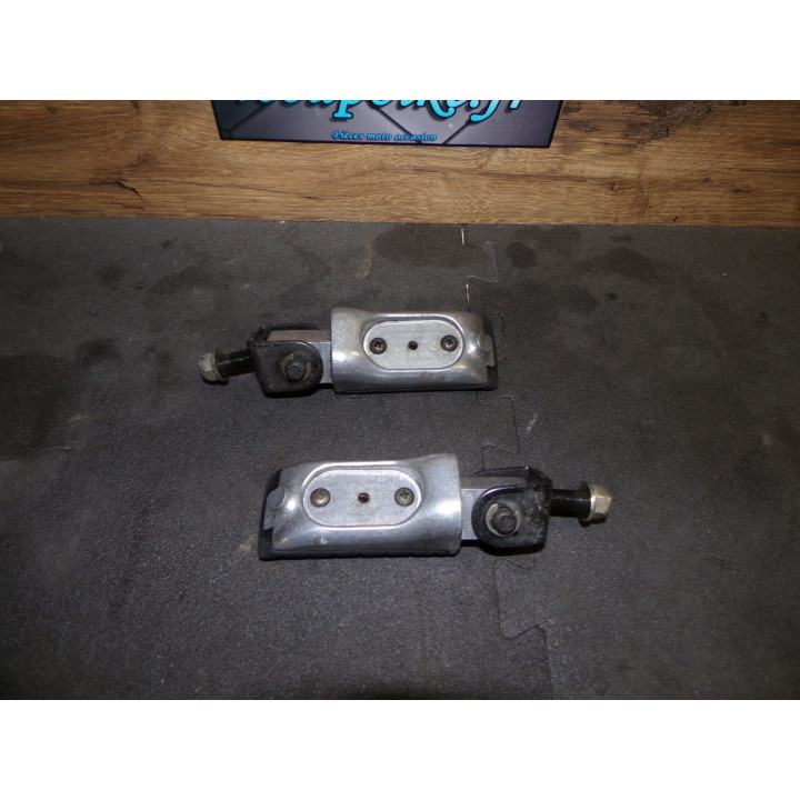 Repose pieds passager Triumph 1200 Trophy 2000