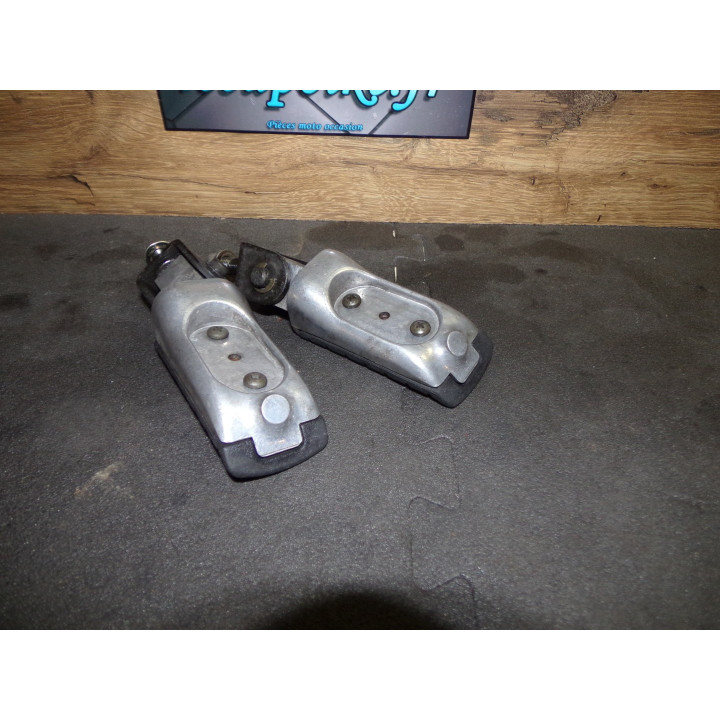 Repose pieds passager Triumph 1200 Trophy 2000