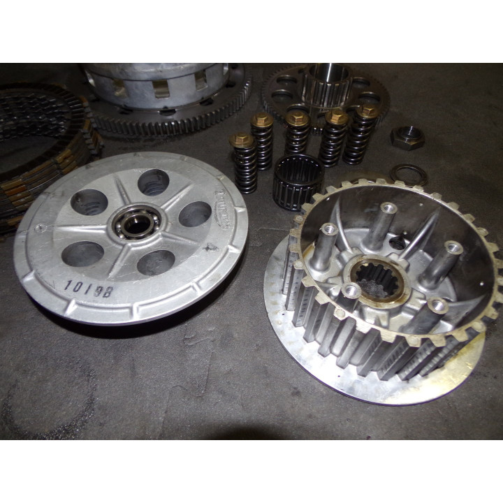 Embrayage complet Triumph 1200 Trophy 2000