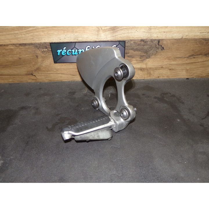 Platine droite Suzuki 750 GSX-F 2006