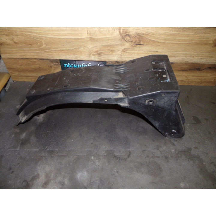 Passage de roue Triumph 1200 Trophy 2000