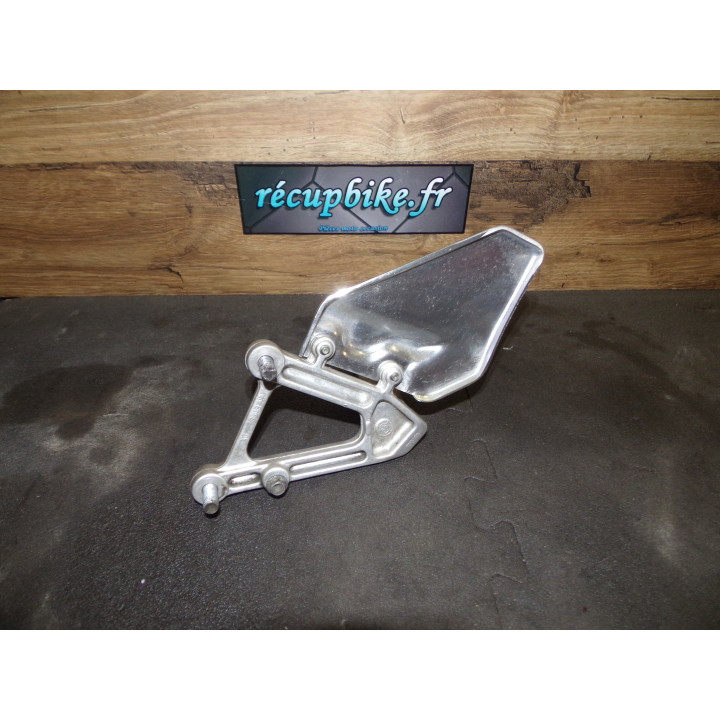 Platine repose pied droit Aprilia RSV 1000 2000
