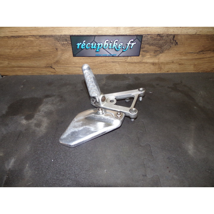 Platine repose pied gauche Aprilia RSV 1000 2000