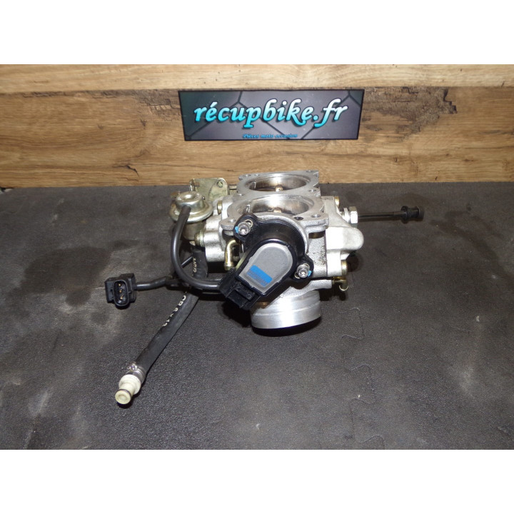 Boitier papillon injecteur Aprilia RSV 1000 2000 occasion - Recup Bike
