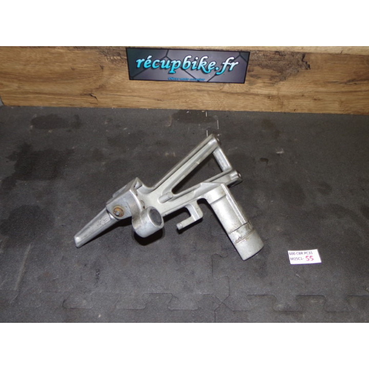 Platine repose pied passager droit Honda CBR-F 600 1997