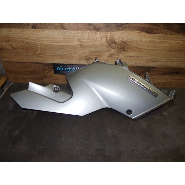 Plastique sous réservoir droit BMW K1200 GT 2006