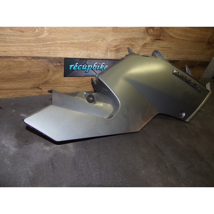 Plastique sous réservoir droit BMW K1200 GT 2006
