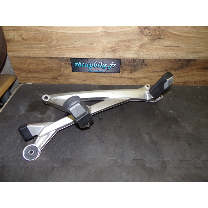 Platine repose pied droit BMW K1200 GT 2006