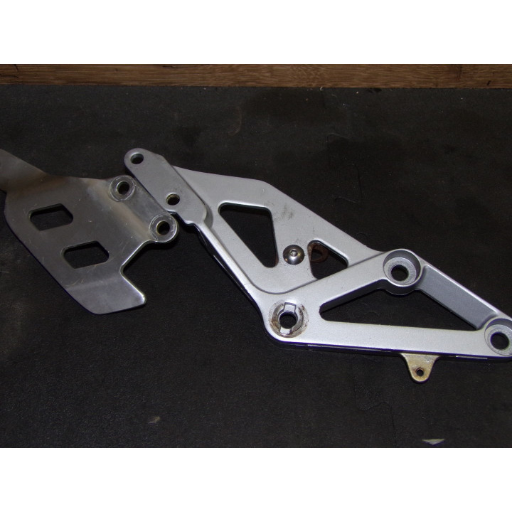 Platine droite Suzuki 750 GSXR W 1992 occasion au meilleur prix - Recup Bike
