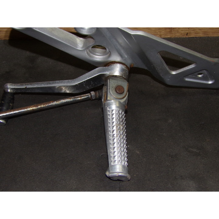 Platine gauche sélecteur Suzuki 750 GSXR W 1992 occasion- Recup Bike