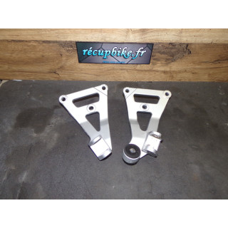 Platines repose pieds passager Suzuki 750 GSXR W 1992
