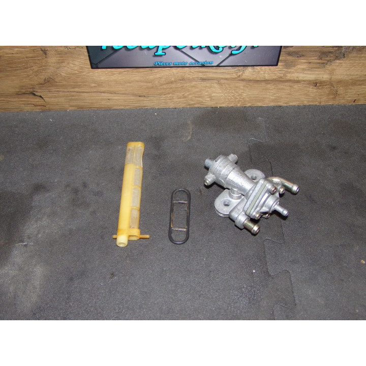 Robinet essence Suzuki 750 GSXR W 1992