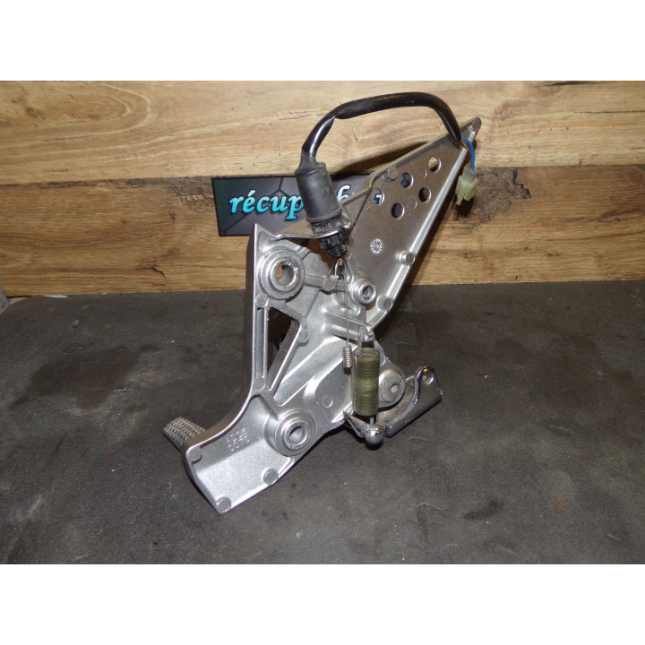 Platine droite frein Kawasaki 750 Z 2005