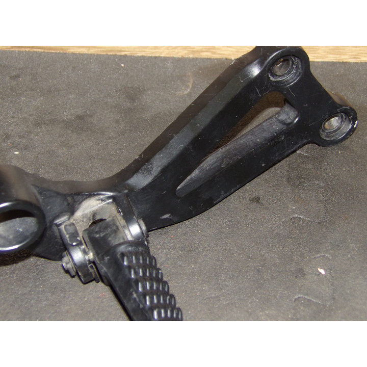 Repose pied passager droit Kawasaki 750 Z 2004