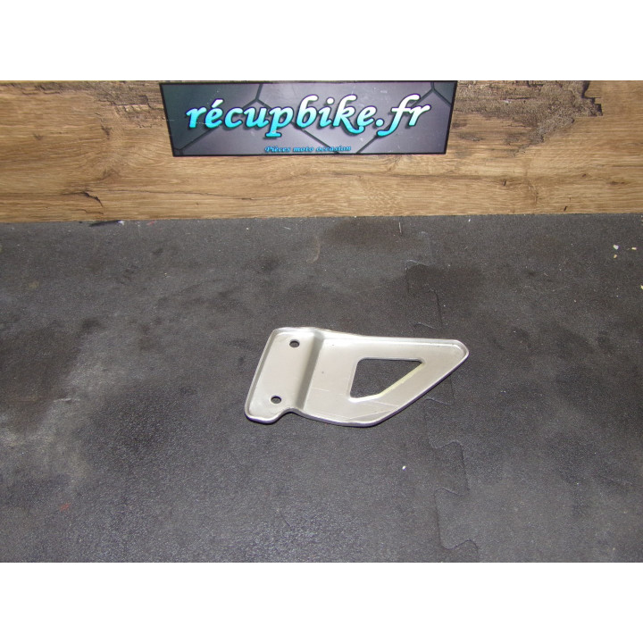 Protège talon droit Suzuki GSX-R 750 1996 (lot1)