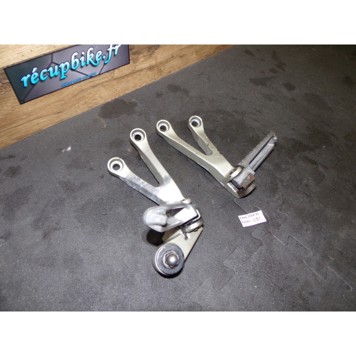 Repose pieds passager Kawasaki ZX-6R 1999 (lot2)