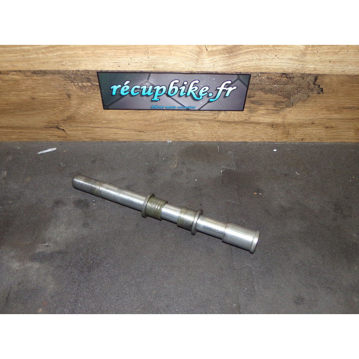 Axe de roue avant Kawasaki 750 Z 2005 (lot2)