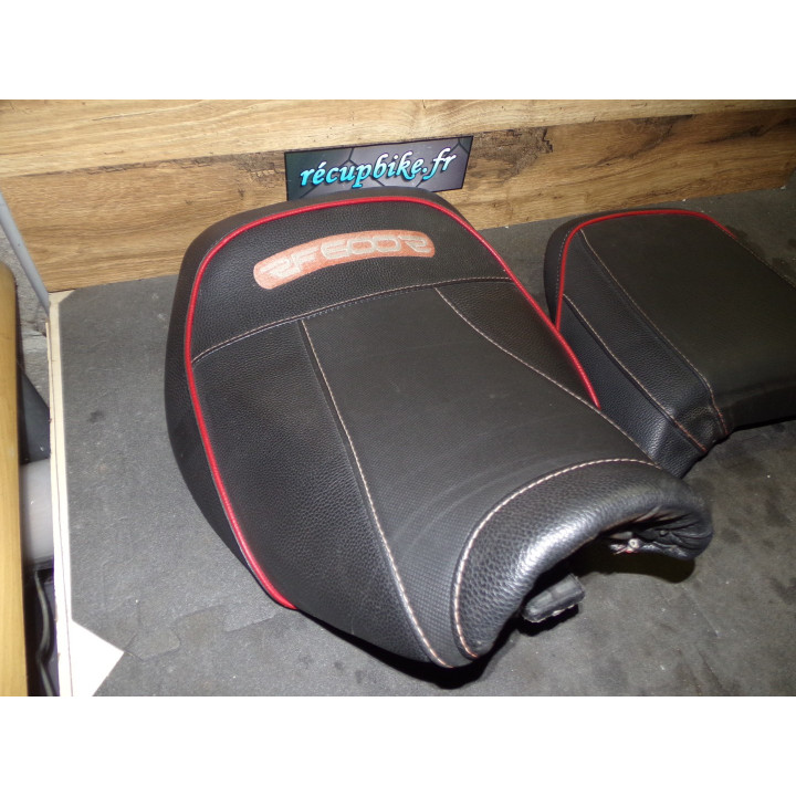 Ensemble selle perso - Suzuki RF 600 R (1993-1997)
