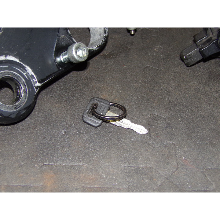 Ensemble Neiman, Bouchon, Serrure  - Suzuki RF 600 R (1993–1997) d'occasion Récup bike