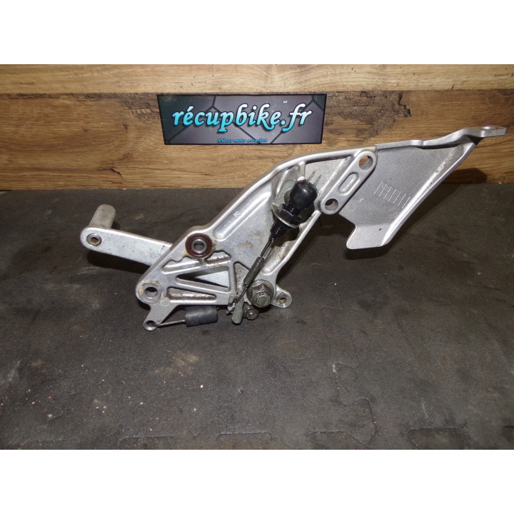 Platine droite frein complète- Suzuki RF 600 R (1993–1997) d'occasion Récup bike