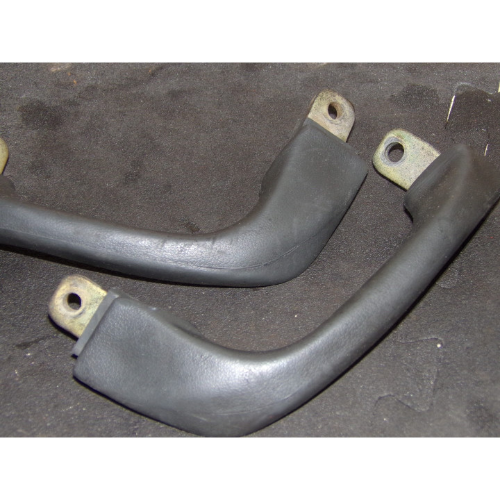 Poignées maintient passager(2) - Suzuki RF 600 R (1993–1997) / RF 900 R d'occasion au meilleur prix