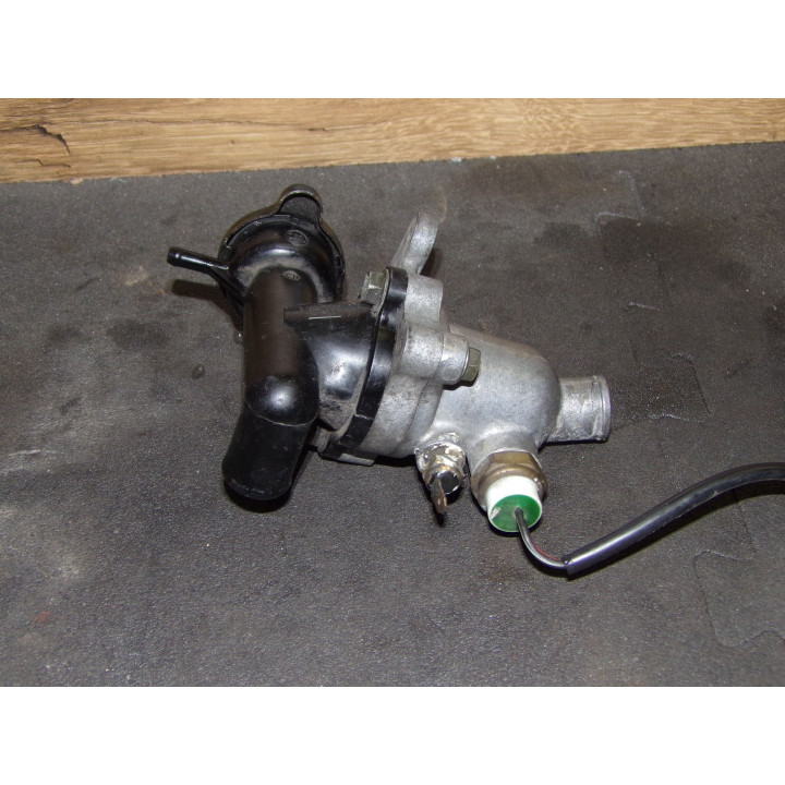 Boîtier Thermostat Complet - Suzuki RF 600 R (1993–1997) d'occasion au meilleur prix