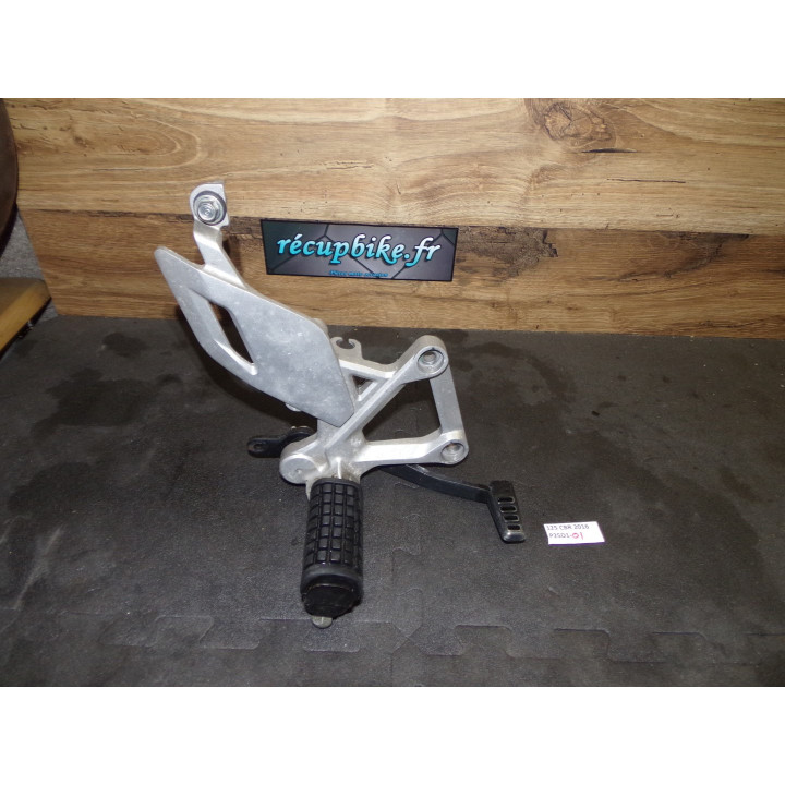 Platine droite frein CBR-R 125 2016
