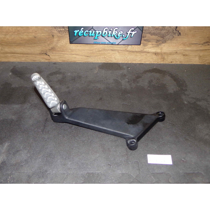 Repose pied passager gauche Aprilia Tuono 2005